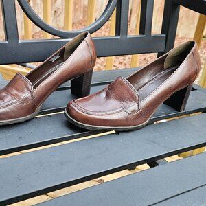 Naturalizer Leather Heeled Loafer Pumps Brown Academia Women 10M Chunky Heel